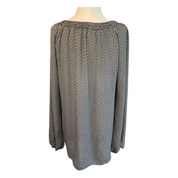 Max Studio Floral Print Blouse Blue Gray Chiffon Faux Wrap Long Sleeve V-Neck S - Picture 7 of 11